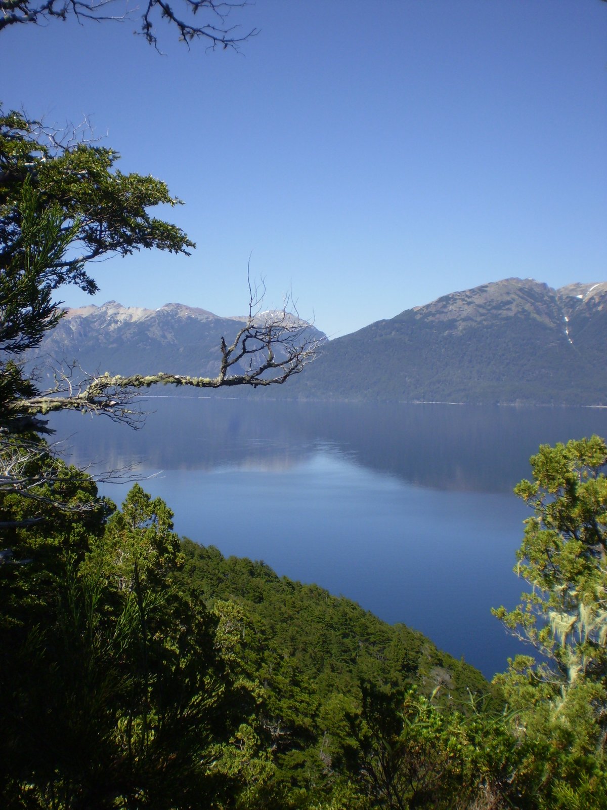 (vista desde el mirador occidental de la península de Quetrihué) Villa La Angostura, Neuquén, Argentina | Villa La Angostura in Argentina