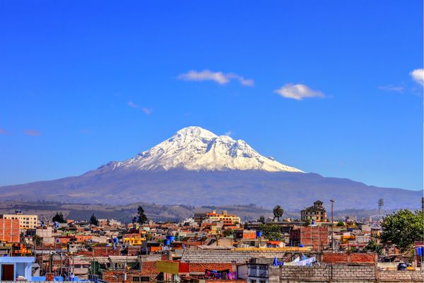 Vista del Volcán Chimborazo desde Riobamba por Eduardo Navas | Riobamba in Ecuador